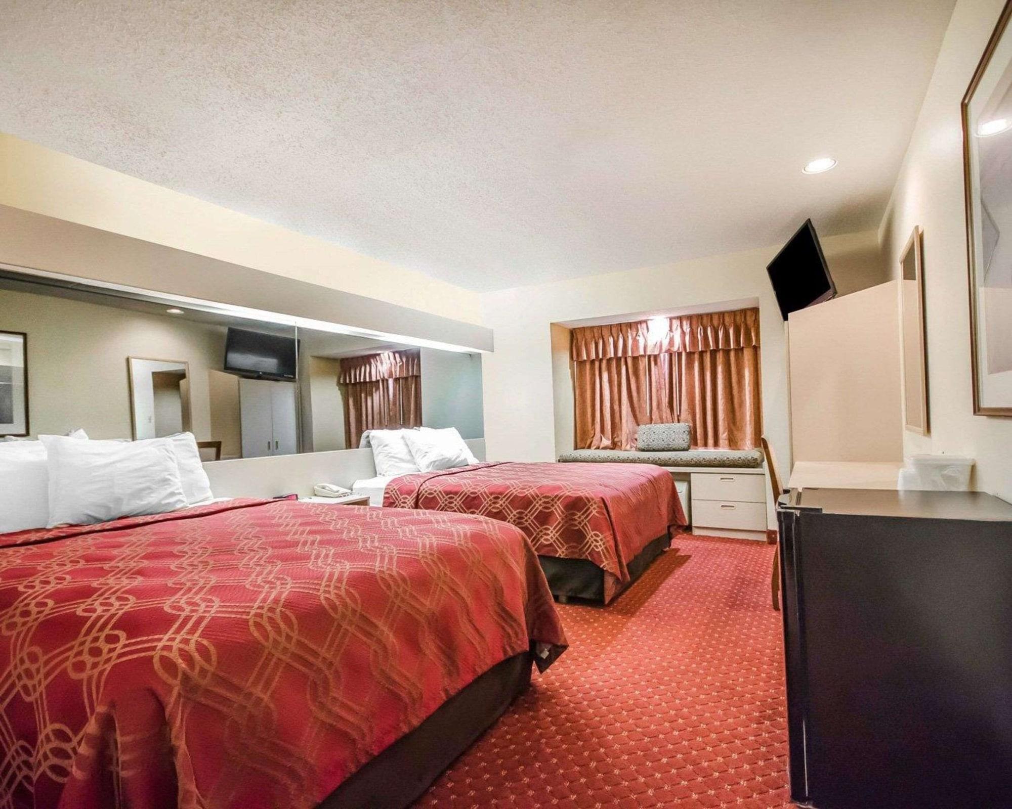 Econo Lodge Inn&Suites Evansville Stevenson Extérieur photo