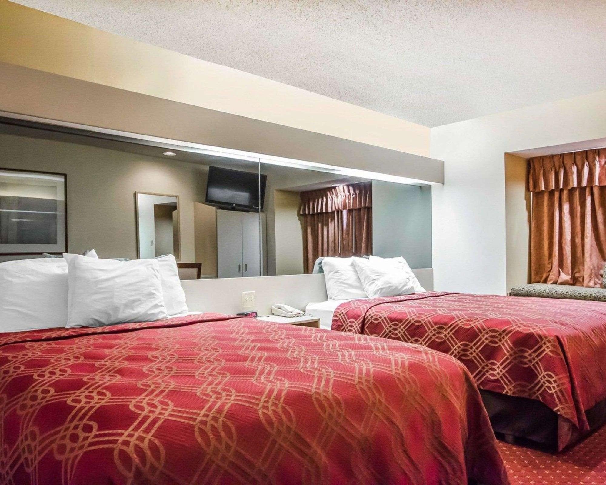 Econo Lodge Inn&Suites Evansville Stevenson Extérieur photo