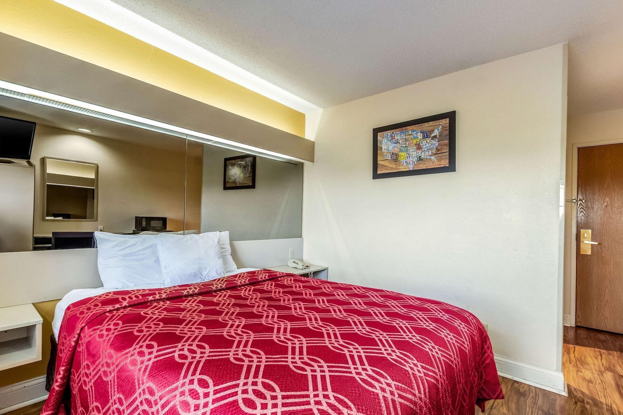 Econo Lodge Inn&Suites Evansville Stevenson Extérieur photo