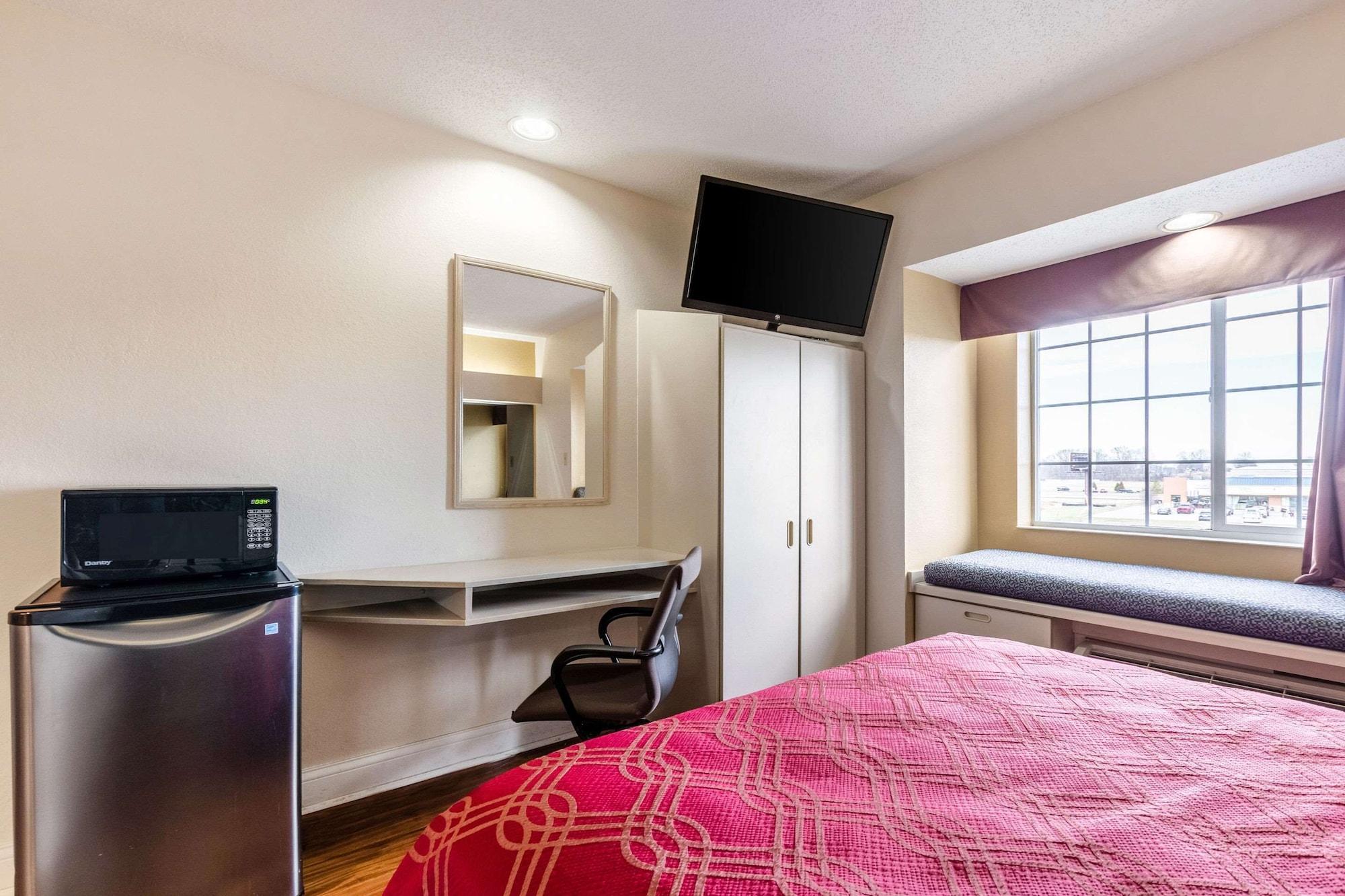 Econo Lodge Inn&Suites Evansville Stevenson Extérieur photo