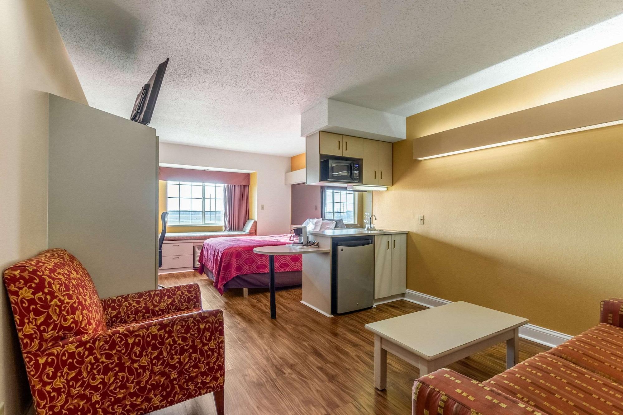 Econo Lodge Inn&Suites Evansville Stevenson Extérieur photo