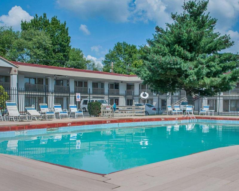 Econo Lodge Inn&Suites Evansville Stevenson Extérieur photo