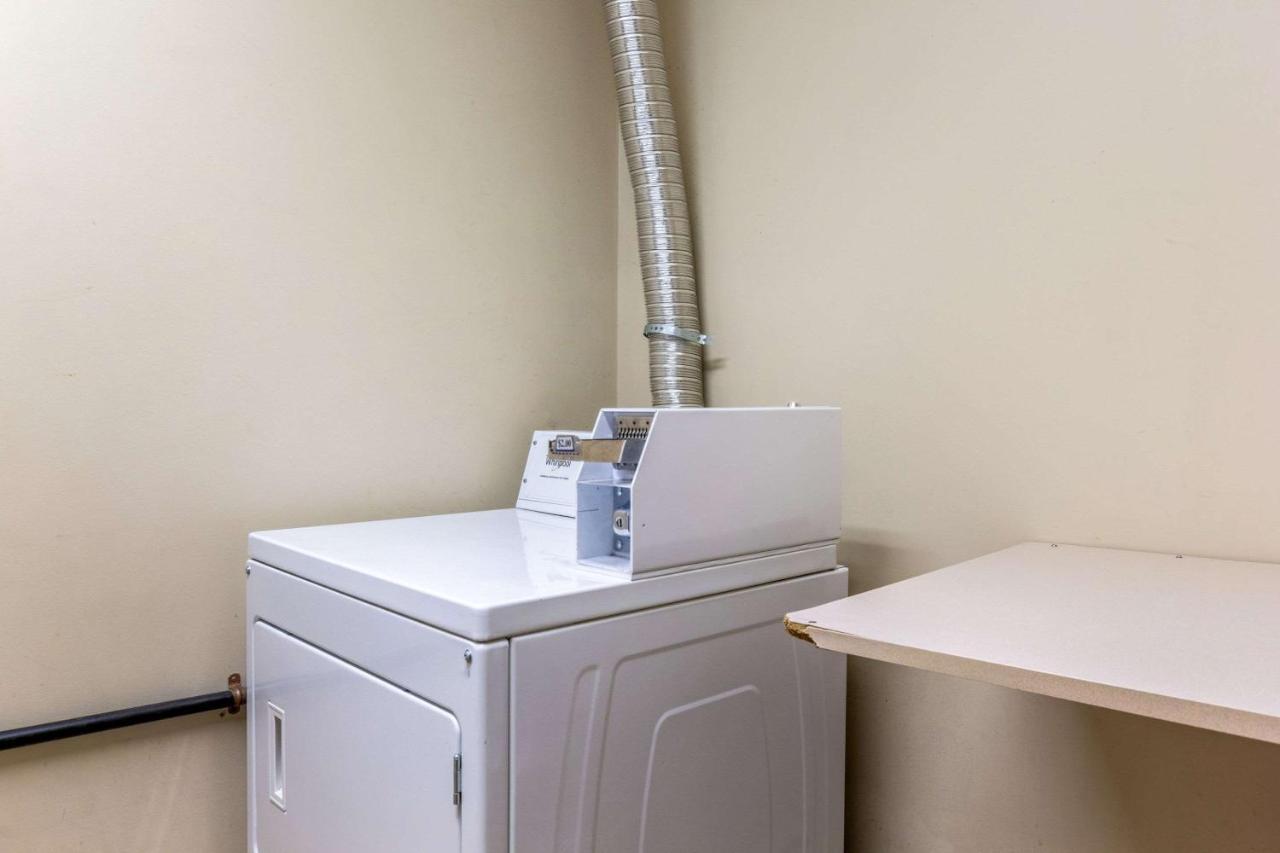 Econo Lodge Inn&Suites Evansville Stevenson Extérieur photo