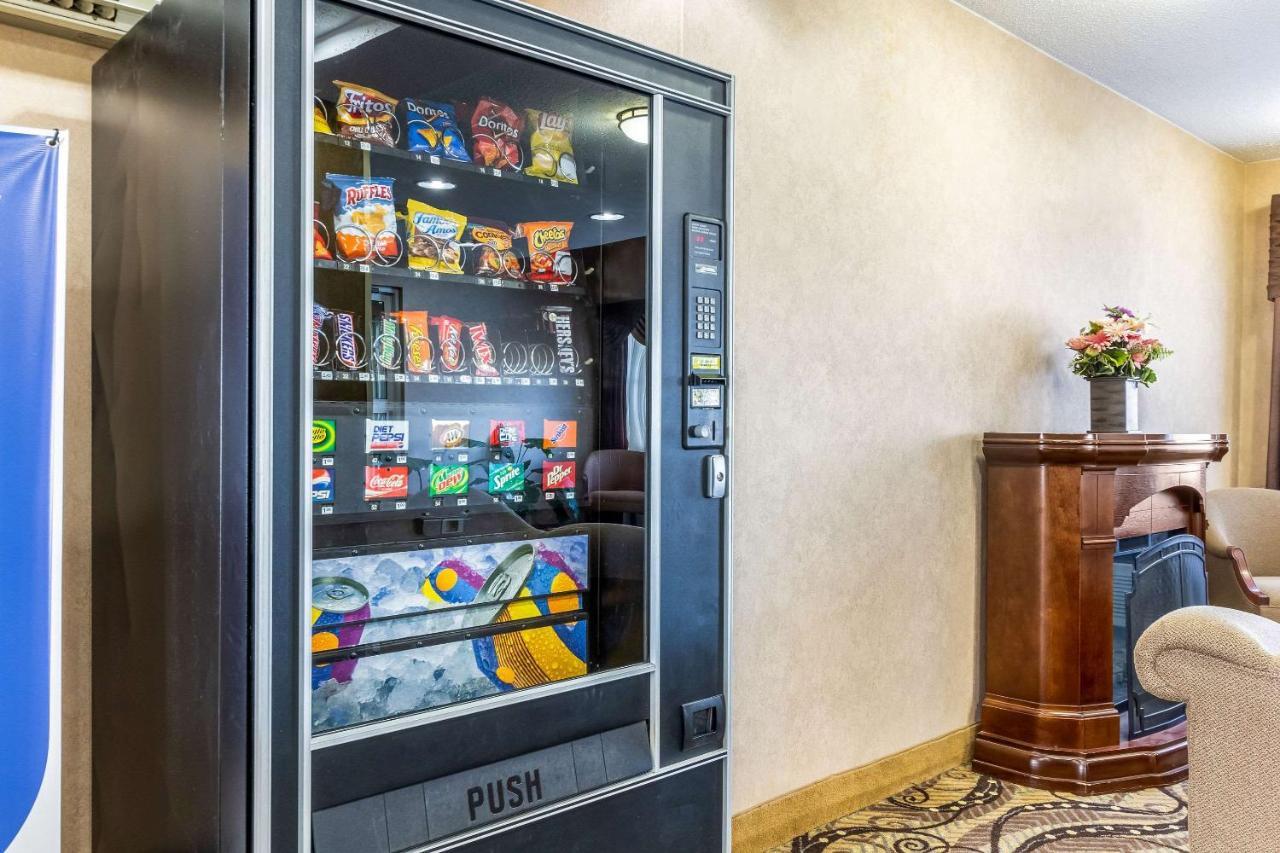 Econo Lodge Inn&Suites Evansville Stevenson Extérieur photo